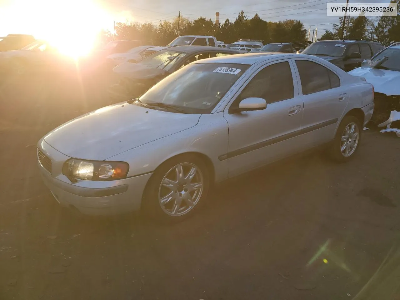 2004 Volvo S60 2.5T VIN: YV1RH59H342395236 Lot: 75759904