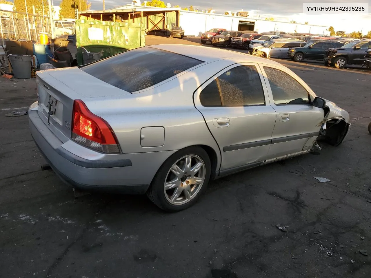 2004 Volvo S60 2.5T VIN: YV1RH59H342395236 Lot: 75759904