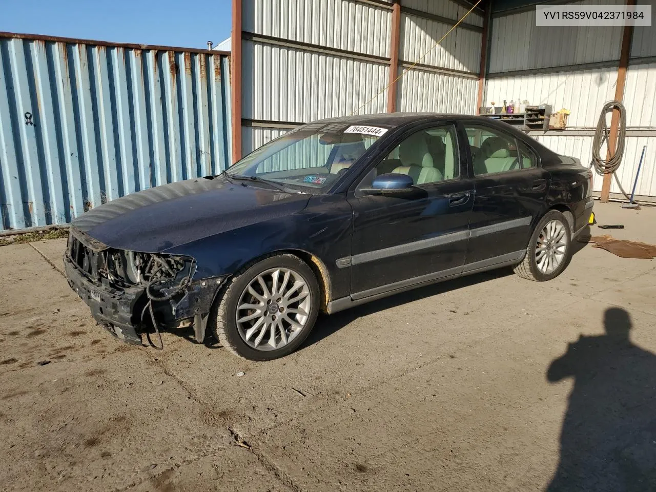 2004 Volvo S60 2.5T VIN: YV1RS59V042371984 Lot: 76451444