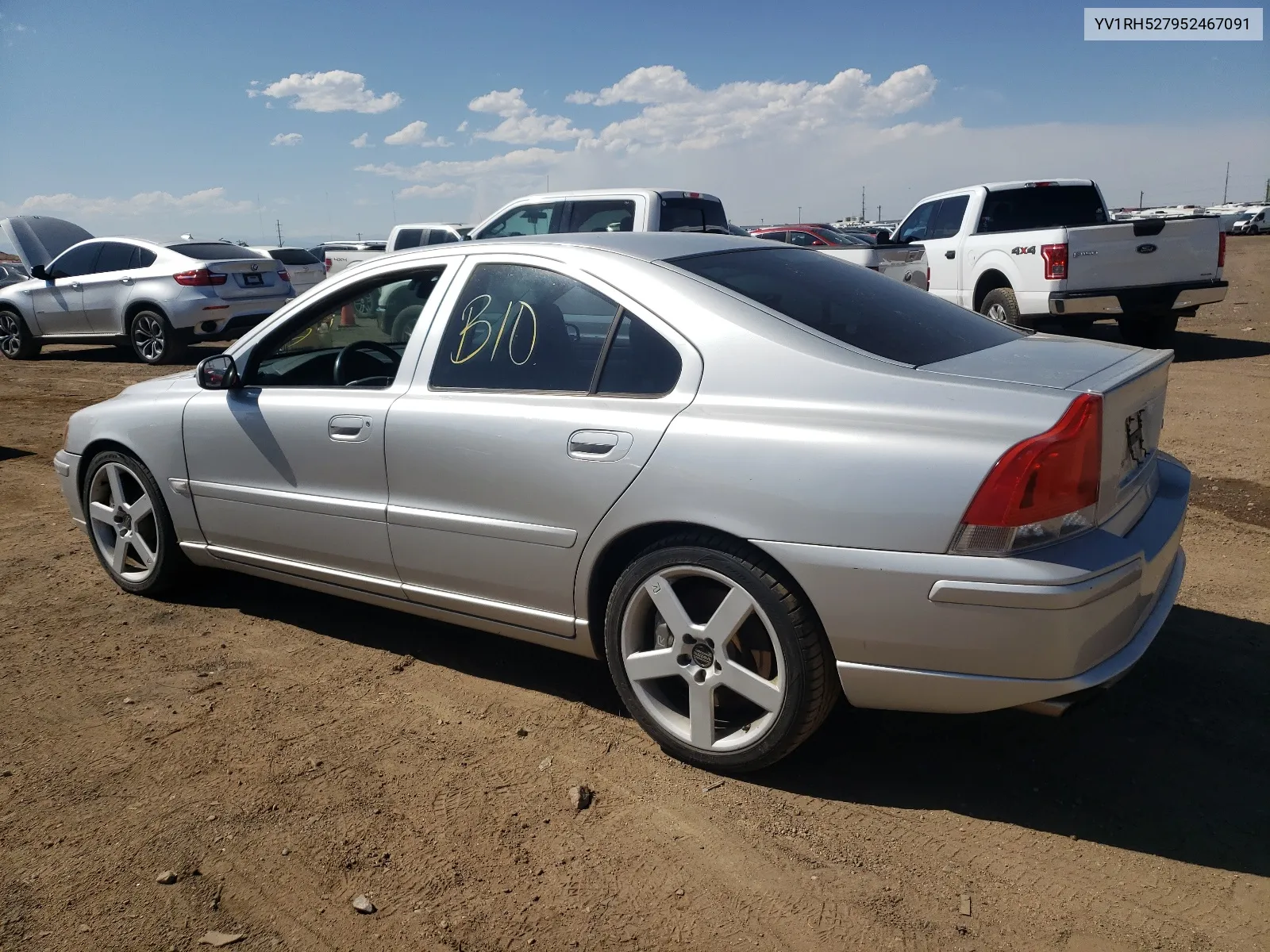 YV1RH527952467091 2005 Volvo S60 R