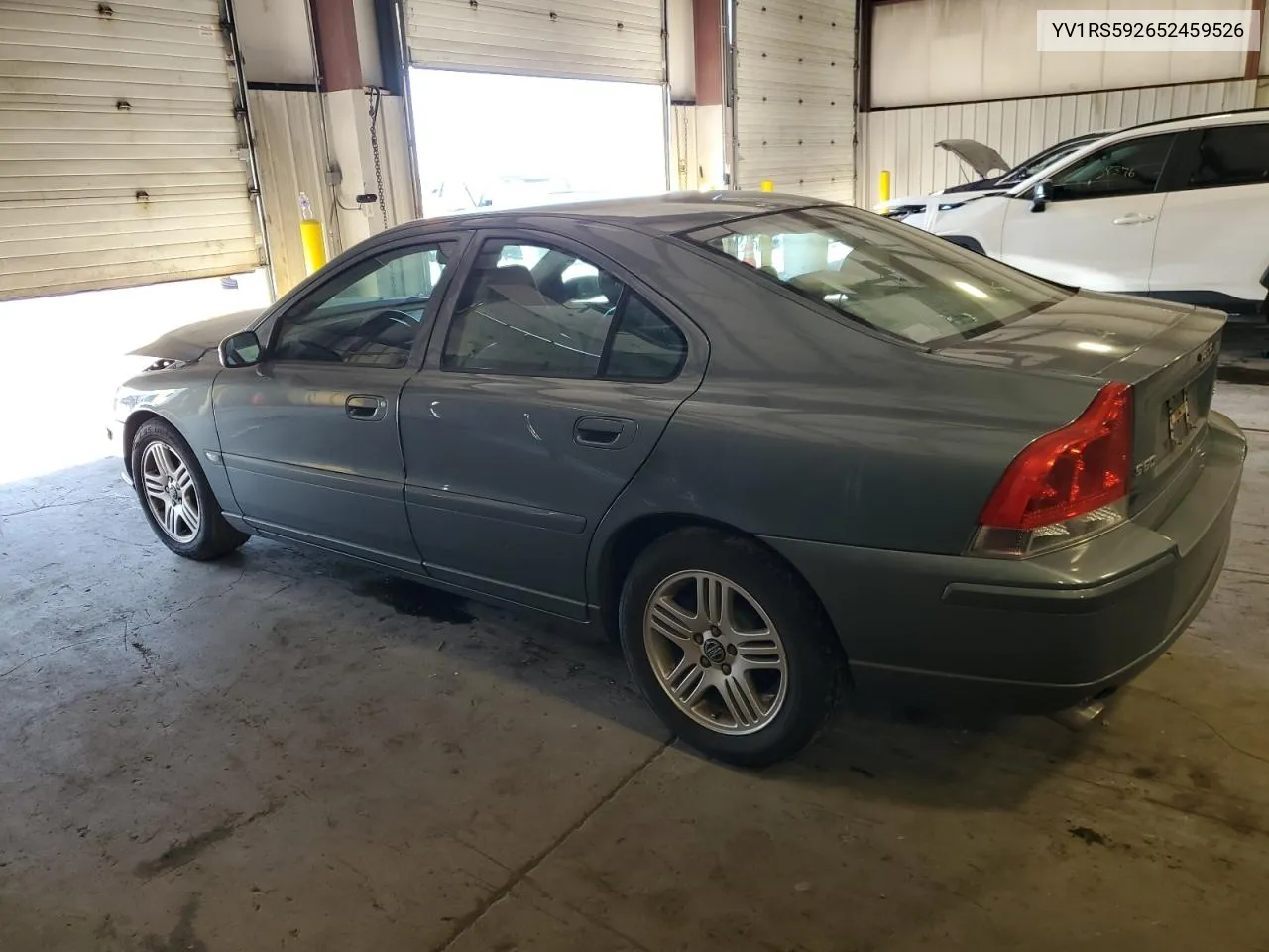 2005 Volvo S60 2.5T VIN: YV1RS592652459526 Lot: 76665684