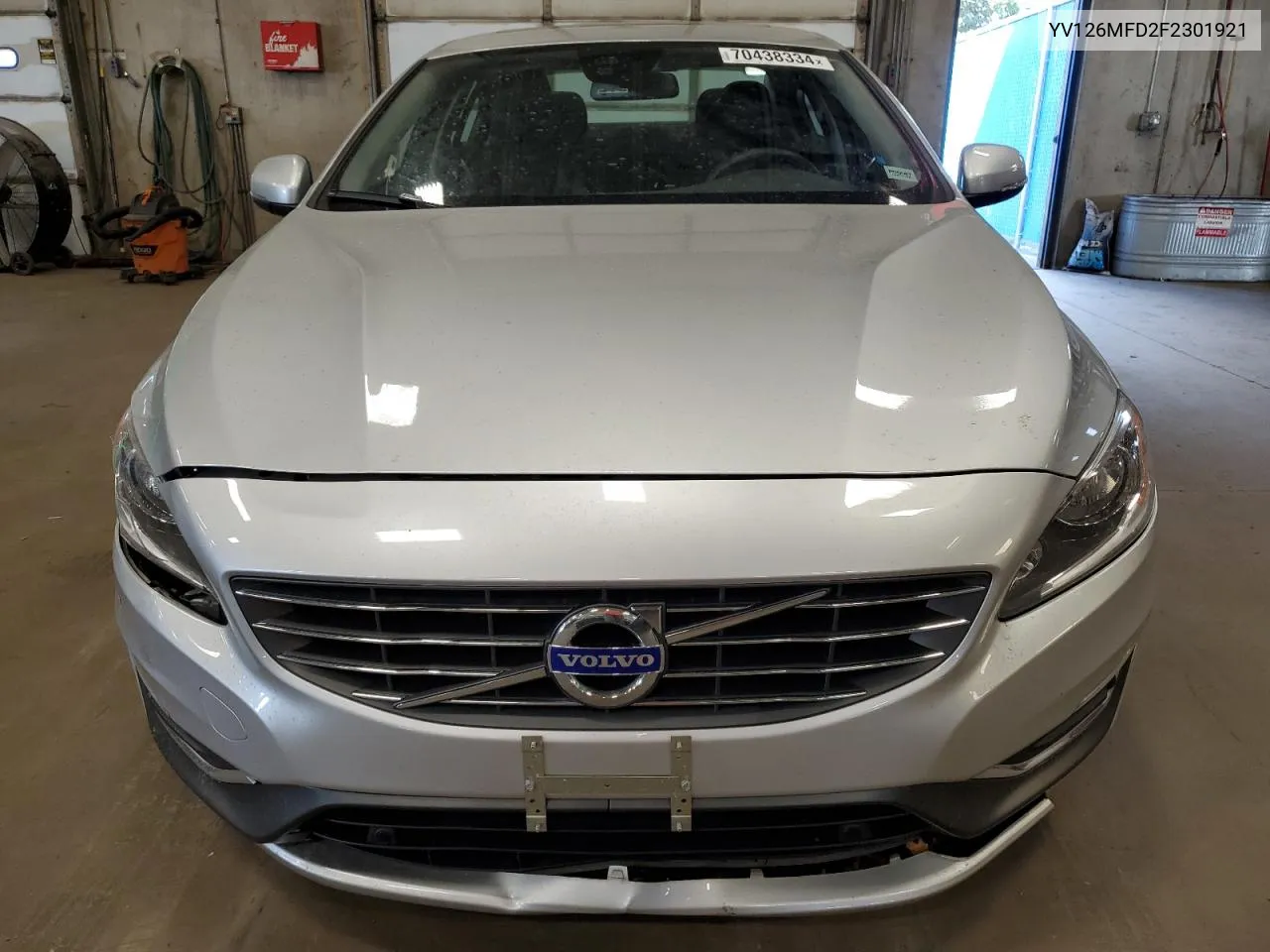 2015 Volvo S60 Platinum VIN: YV126MFD2F2301921 Lot: 70438334