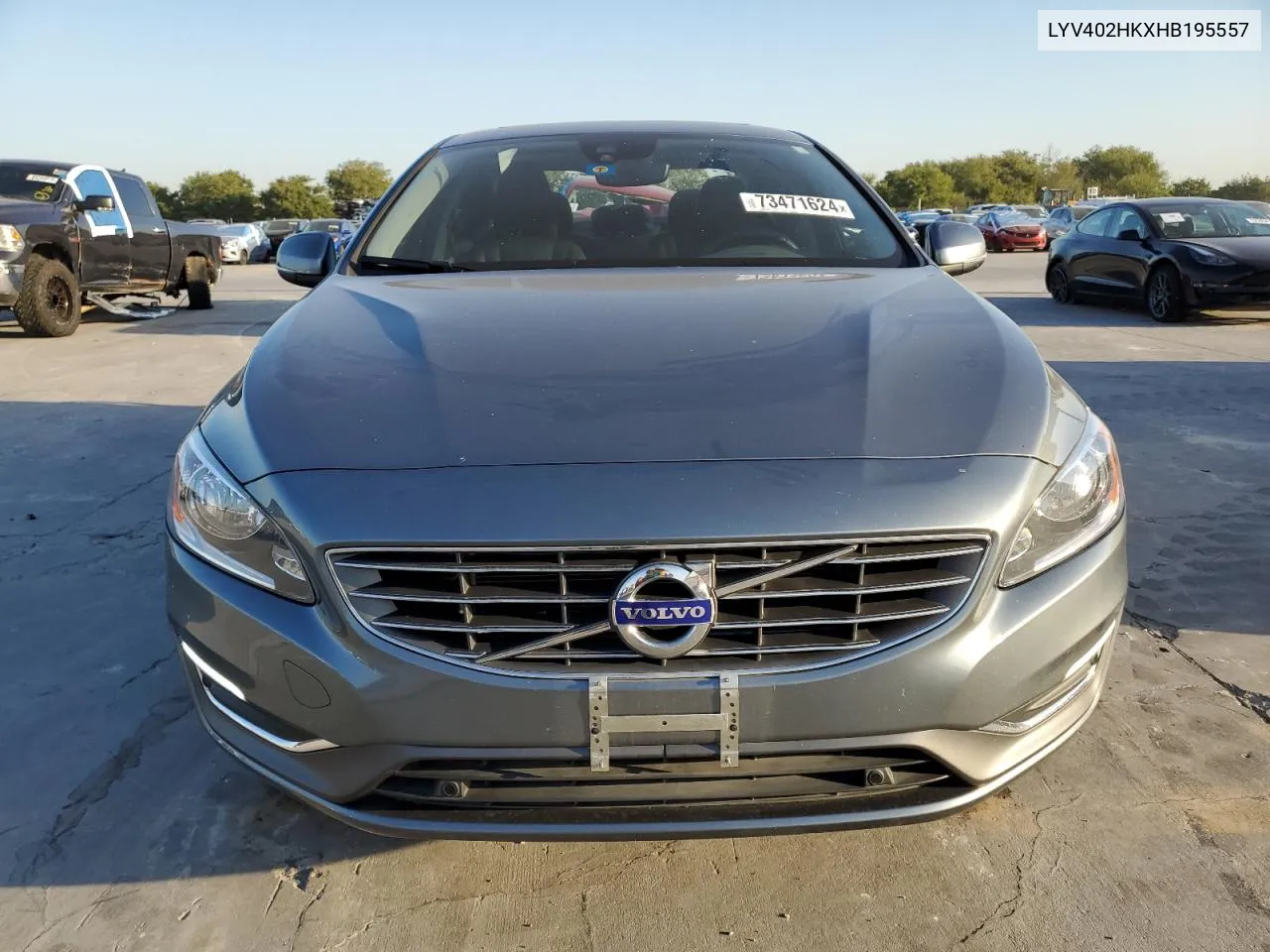 2017 Volvo S60 Premier VIN: LYV402HKXHB195557 Lot: 73471624