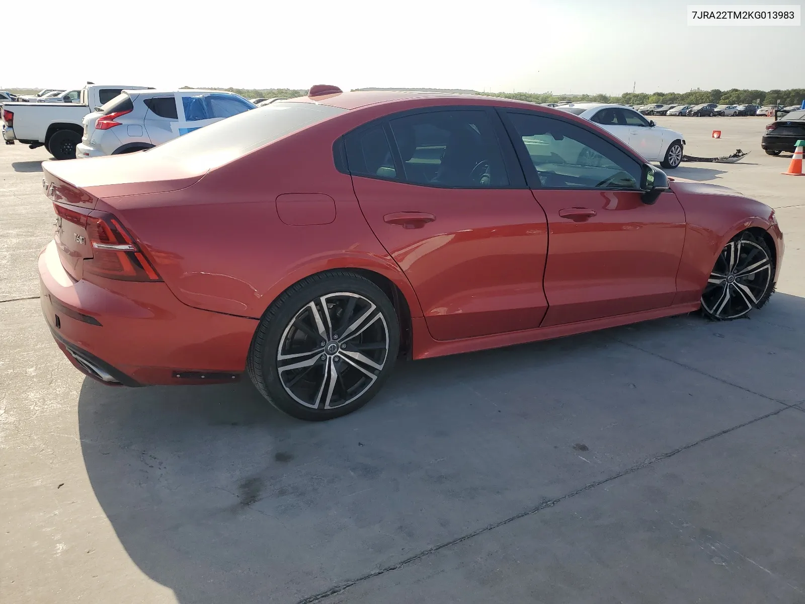 2019 Volvo S60 T6 R-Design VIN: 7JRA22TM2KG013983 Lot: 63041694