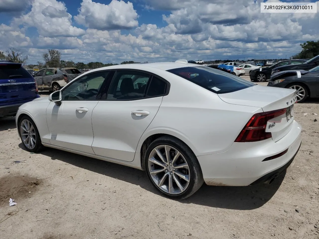 7JR102FK3KG010011 2019 Volvo S60 T5 Momentum