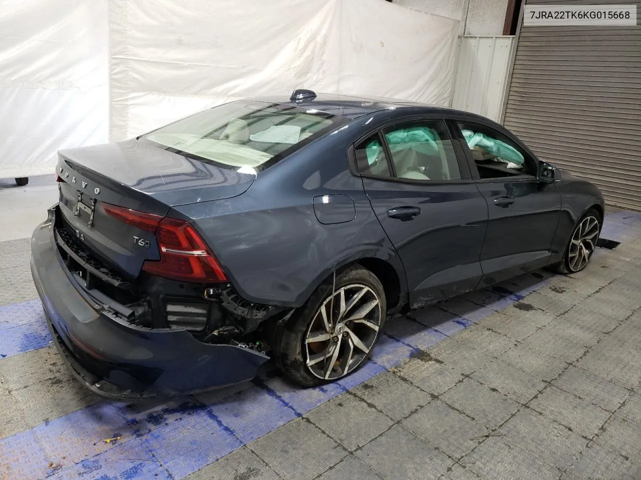 2019 Volvo S60 T6 Momentum VIN: 7JRA22TK6KG015668 Lot: 70032644