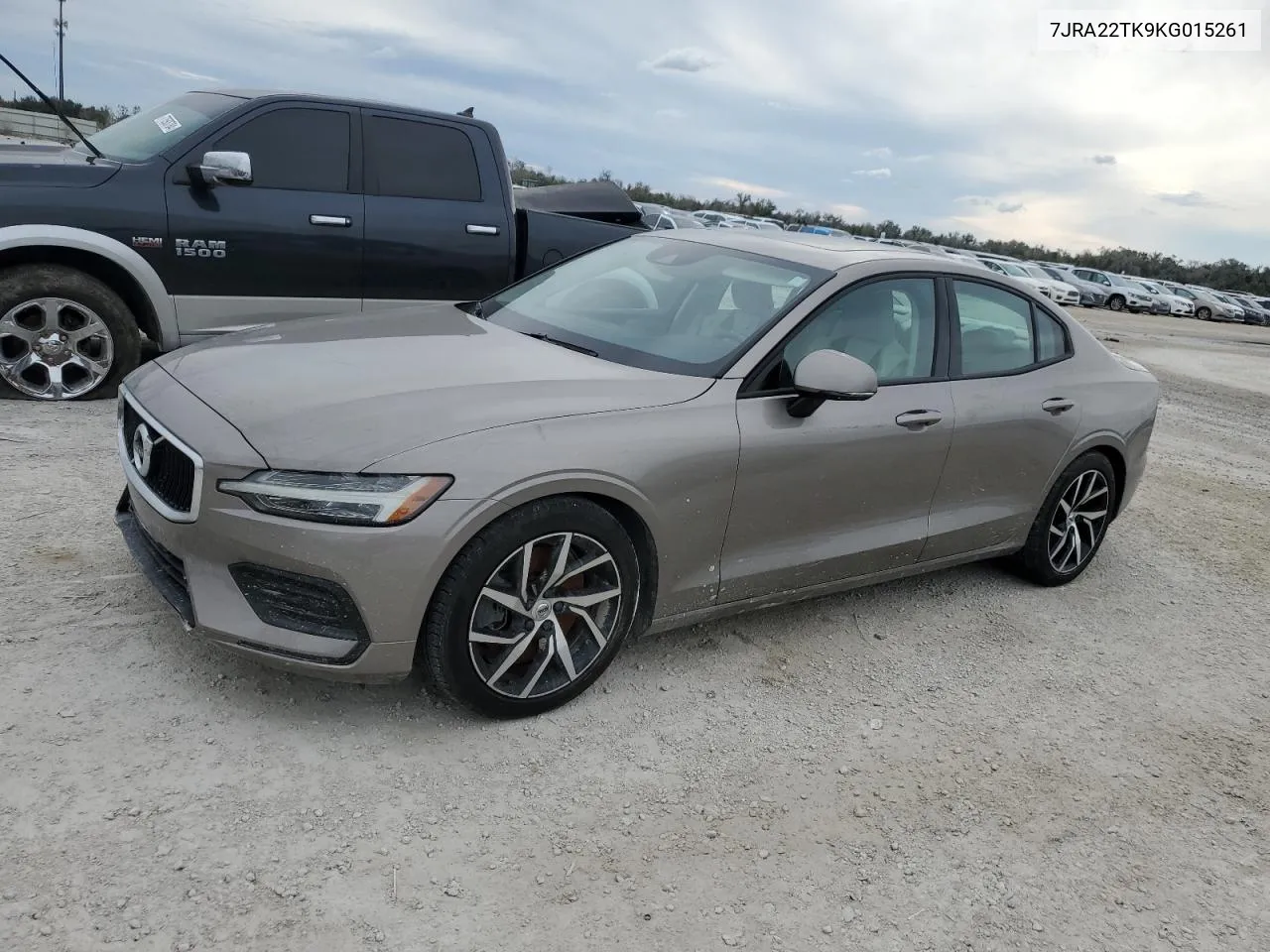 2019 Volvo S60 T6 Momentum VIN: 7JRA22TK9KG015261 Lot: 78354014