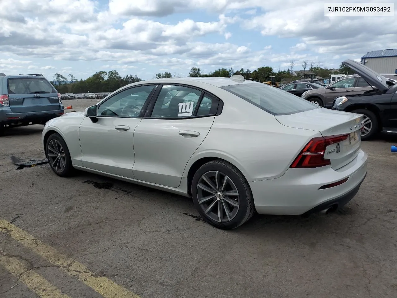 7JR102FK5MG093492 2021 Volvo S60 T5 Momentum