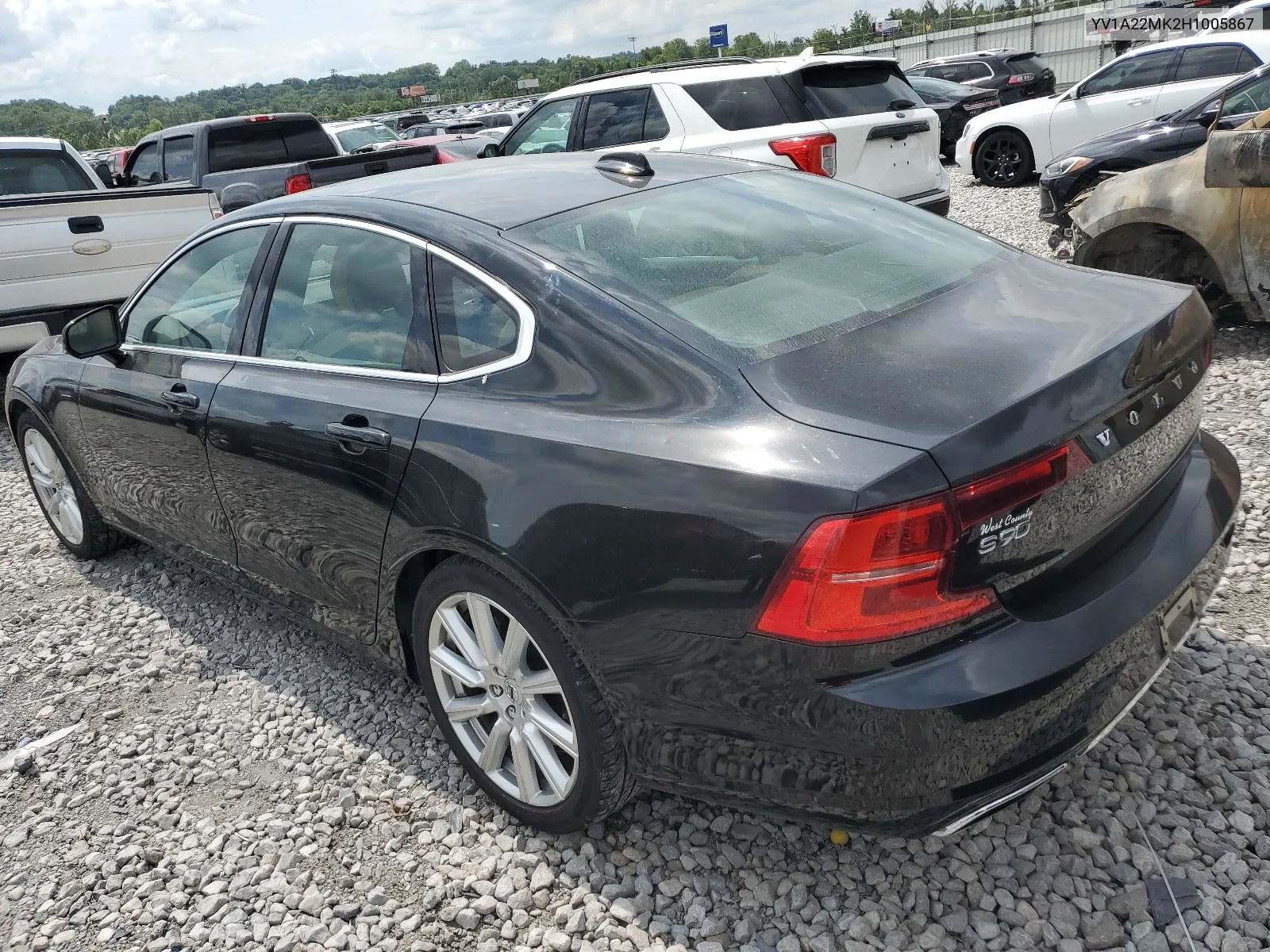 2017 Volvo S90 T6 Momentum VIN: YV1A22MK2H1005867 Lot: 64952514