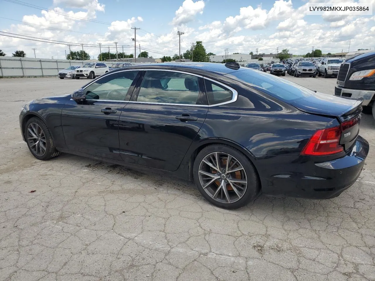 LVY982MKXJP035864 2018 Volvo S90 T5 Momentum