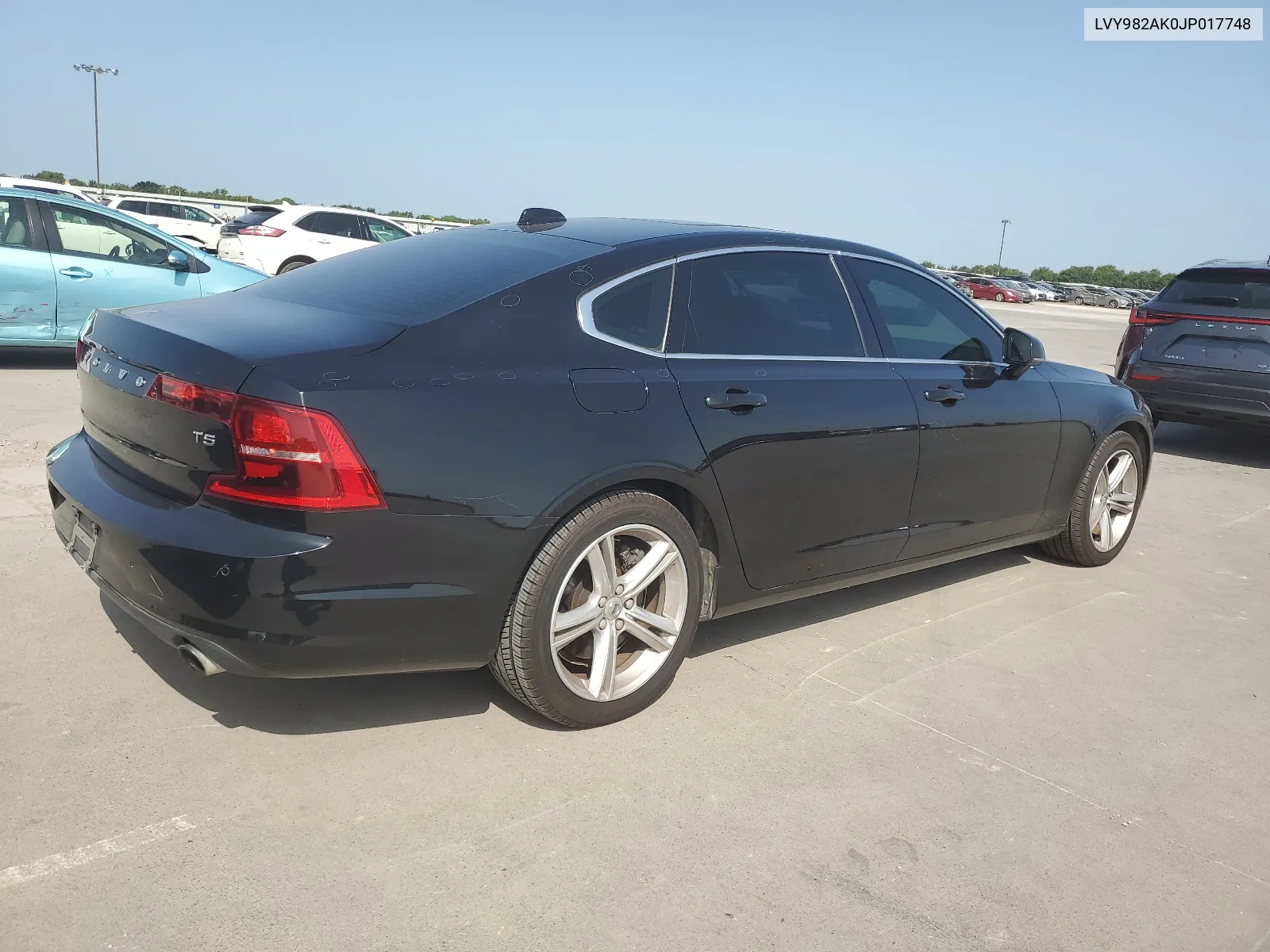 LVY982AK0JP017748 2018 Volvo S90 T5 Momentum