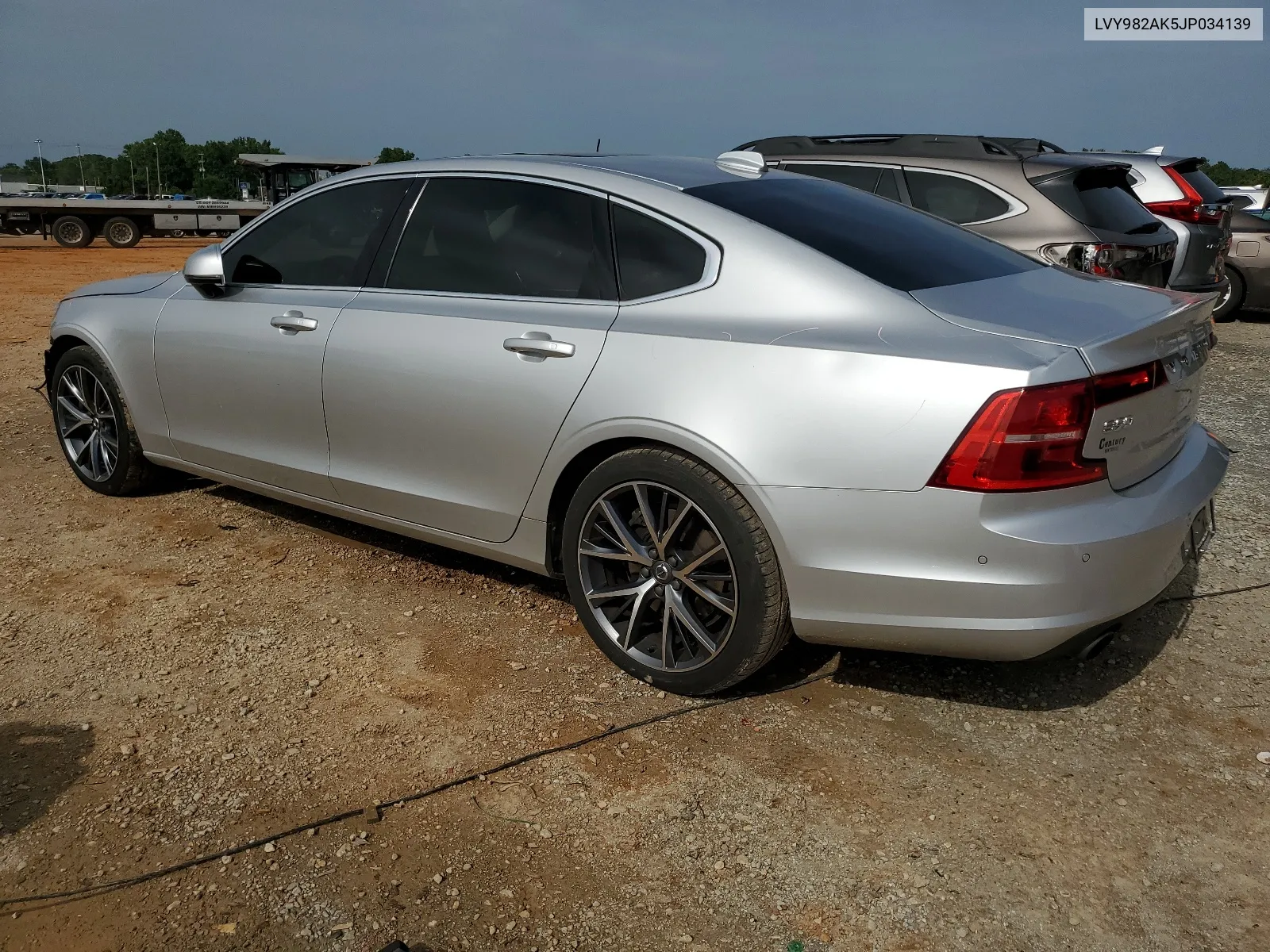 LVY982AK5JP034139 2018 Volvo S90 T5 Momentum