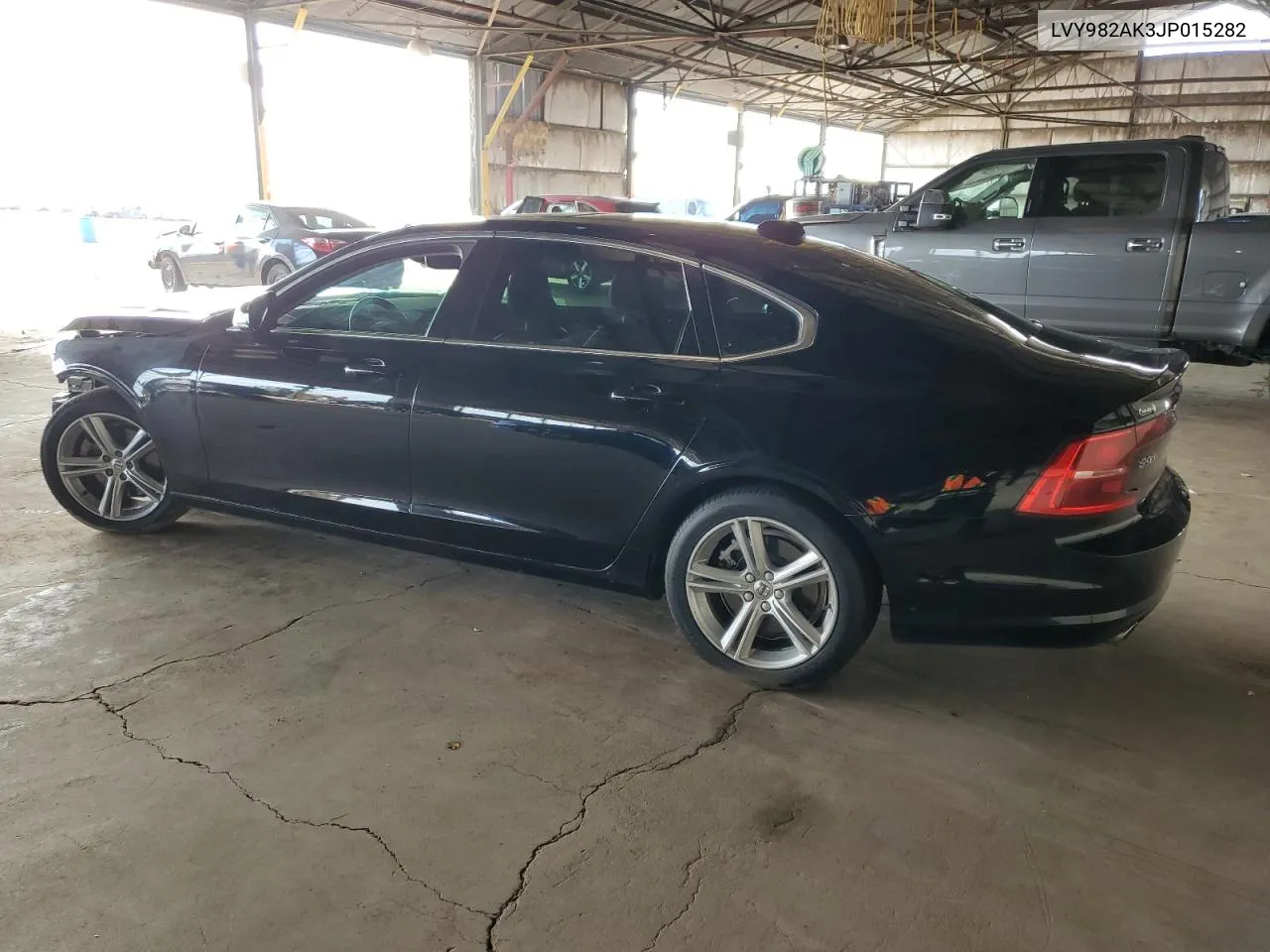 LVY982AK3JP015282 2018 Volvo S90 T5 Momentum