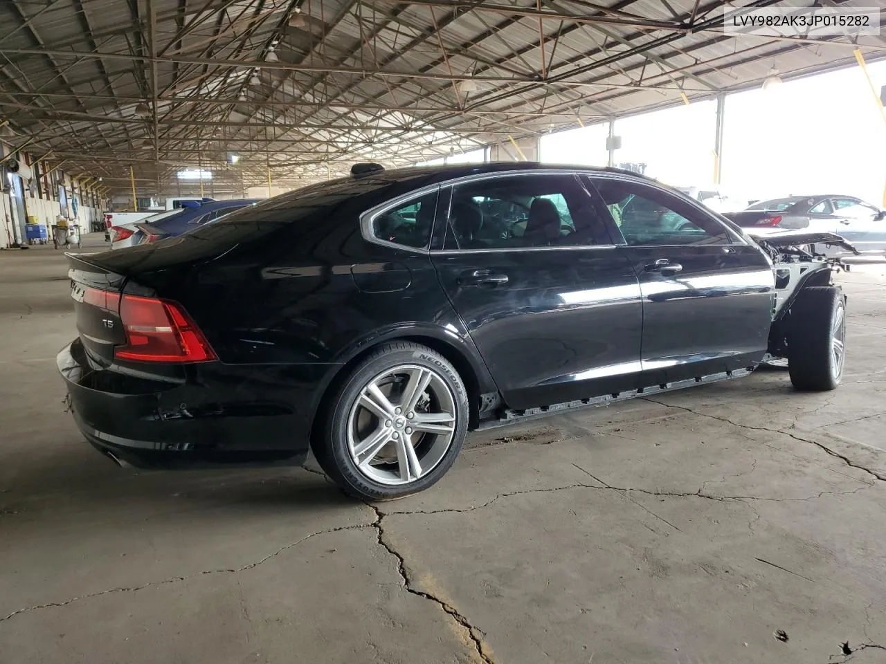 LVY982AK3JP015282 2018 Volvo S90 T5 Momentum