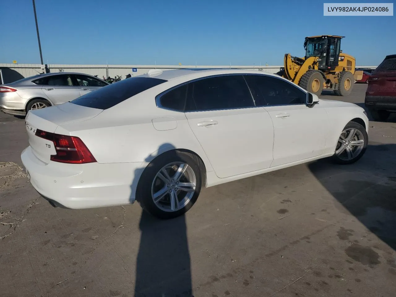 2018 Volvo S90 T5 Momentum VIN: LVY982AK4JP024086 Lot: 68478774