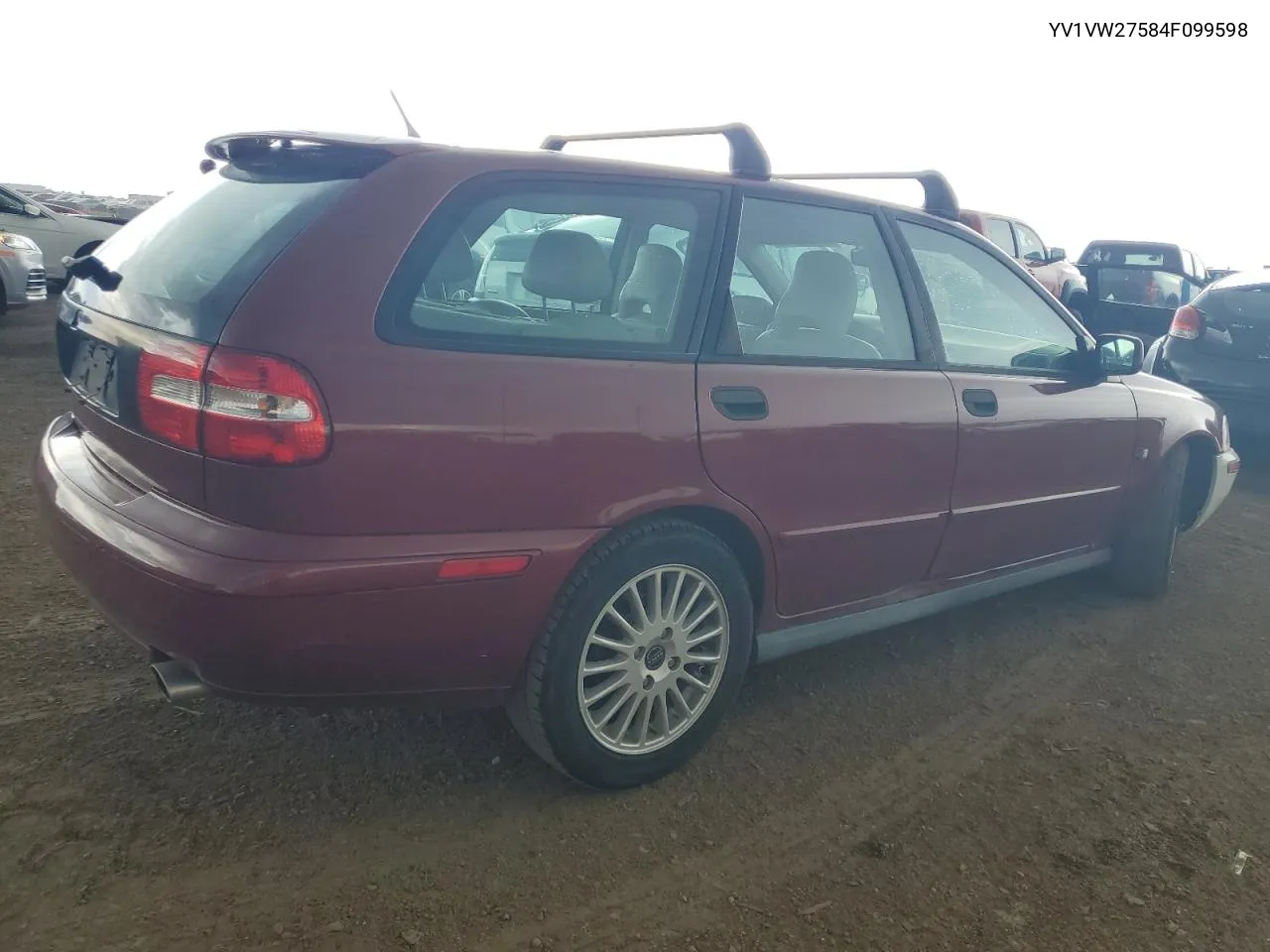 YV1VW27584F099598 2004 Volvo V40 1.9T