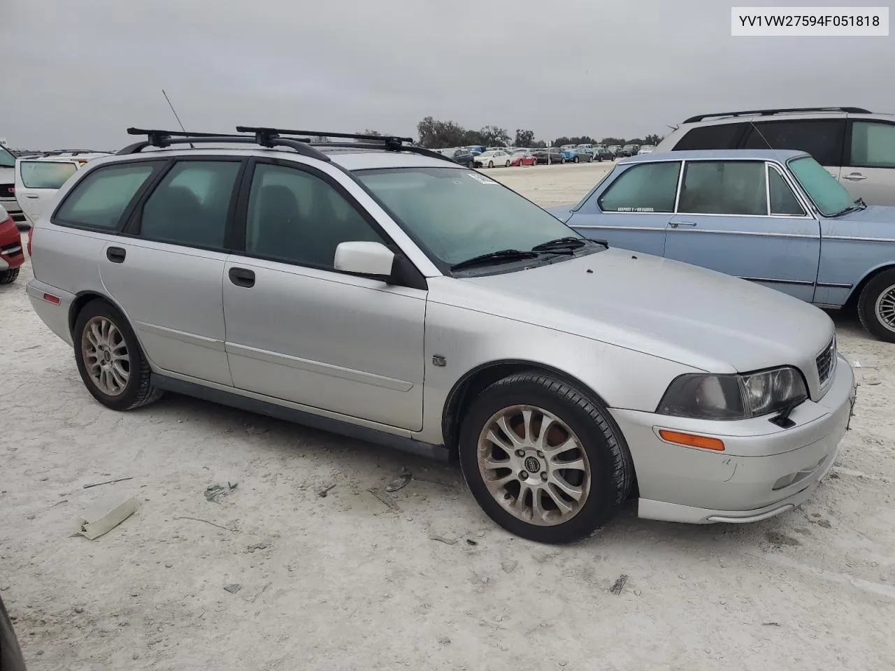 2004 Volvo V40 1.9T VIN: YV1VW27594F051818 Lot: 75406284