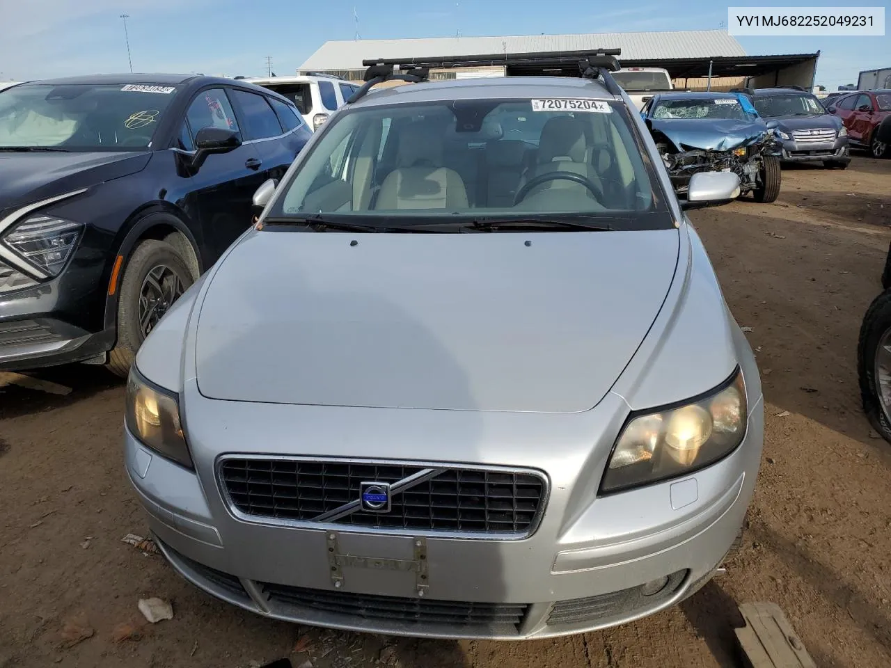 YV1MJ682252049231 2005 Volvo V50 T5