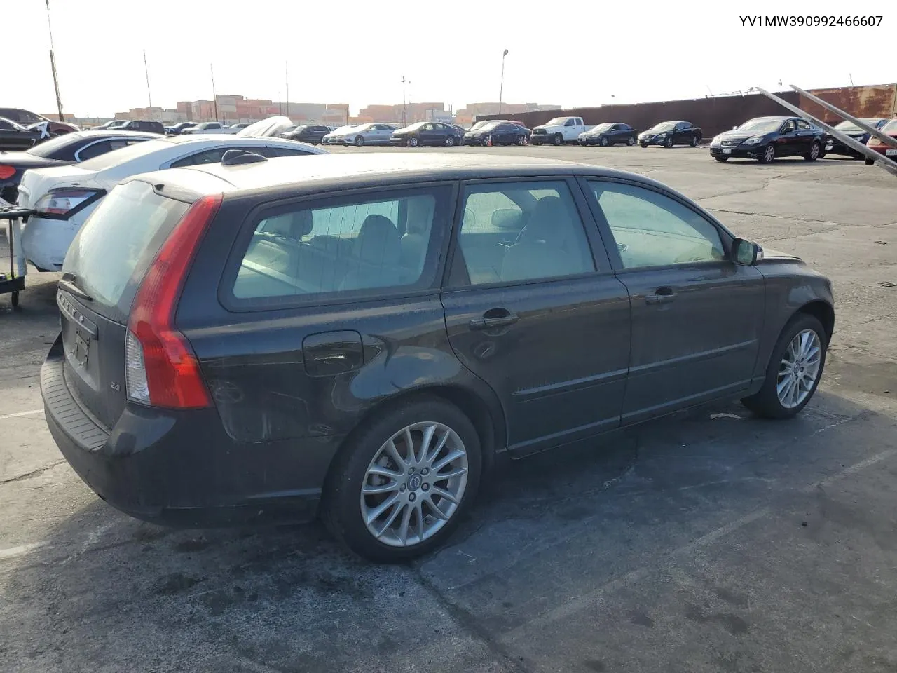 YV1MW390992466607 2009 Volvo V50 2.4I