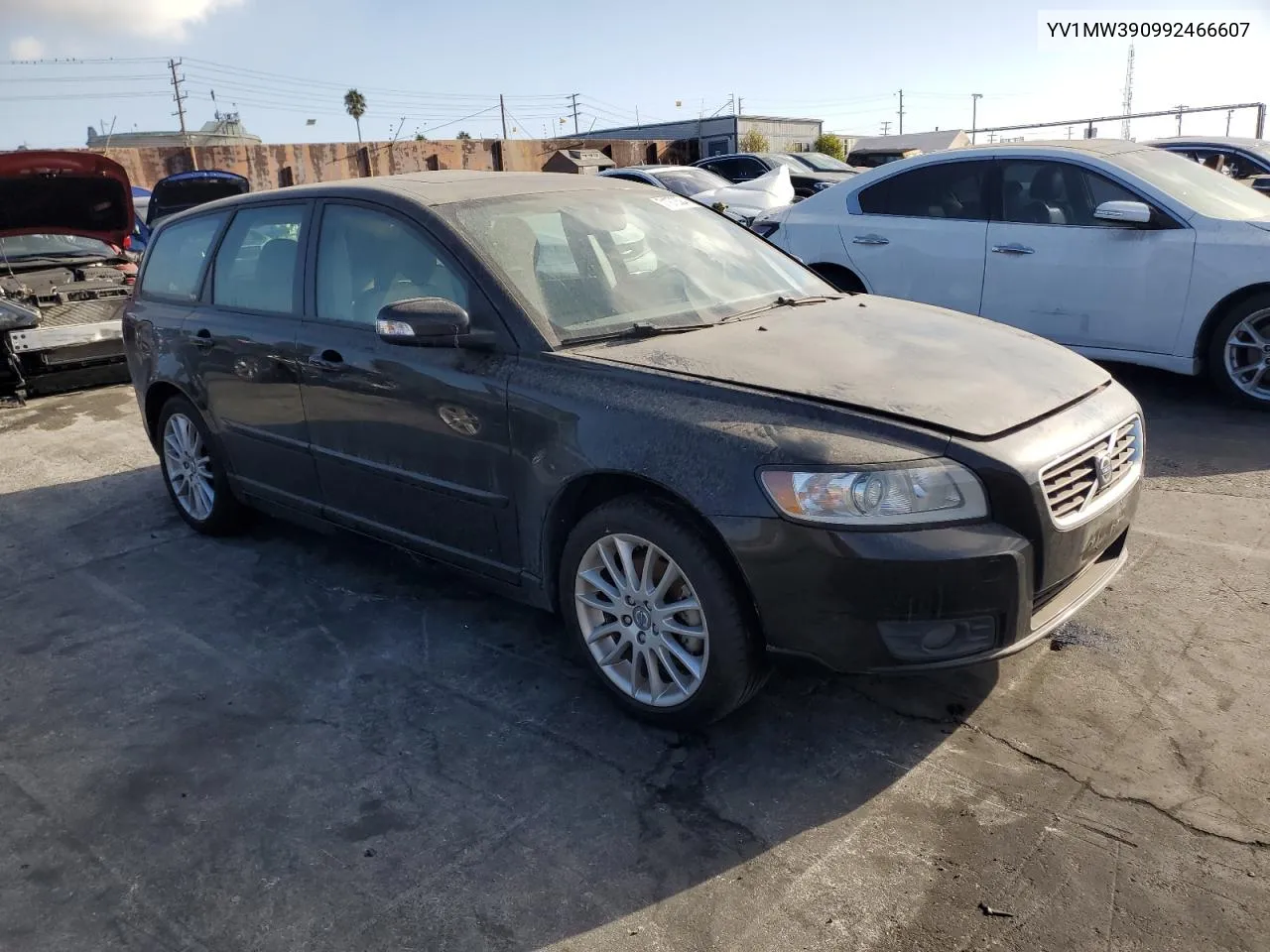 YV1MW390992466607 2009 Volvo V50 2.4I