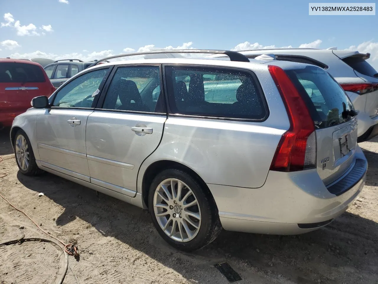 2010 Volvo V50 2.4I VIN: YV1382MWXA2528483 Lot: 77164854