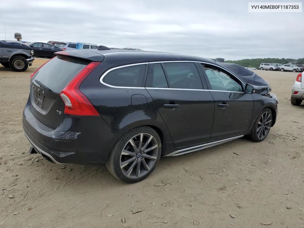 YV140MEB0F1187353 2015 Volvo V60 Premier