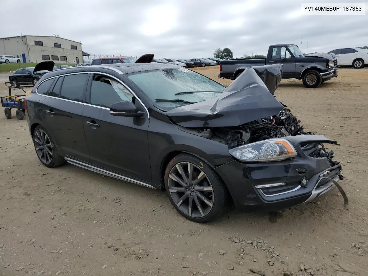 YV140MEB0F1187353 2015 Volvo V60 Premier