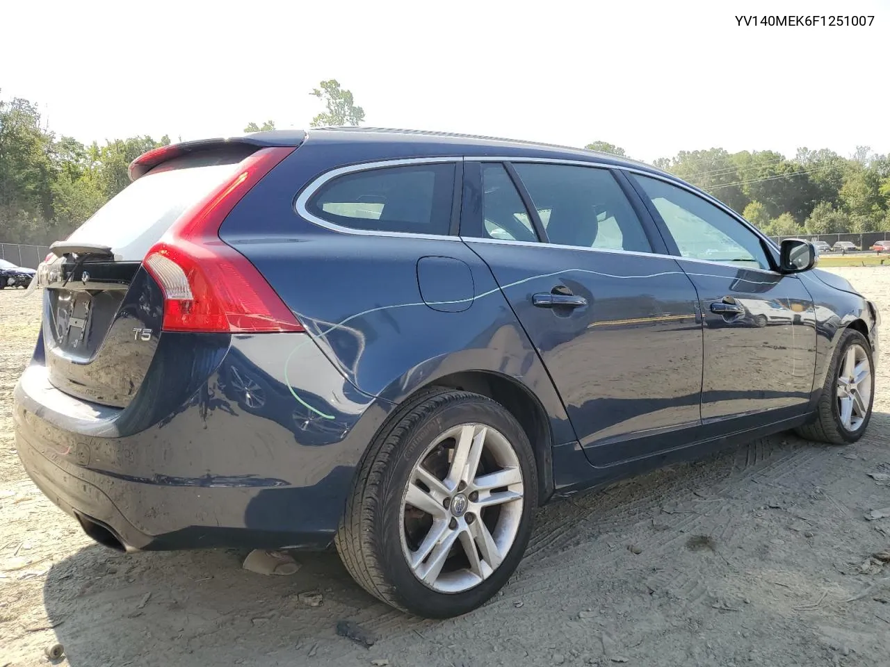 YV140MEK6F1251007 2015 Volvo V60 Premier