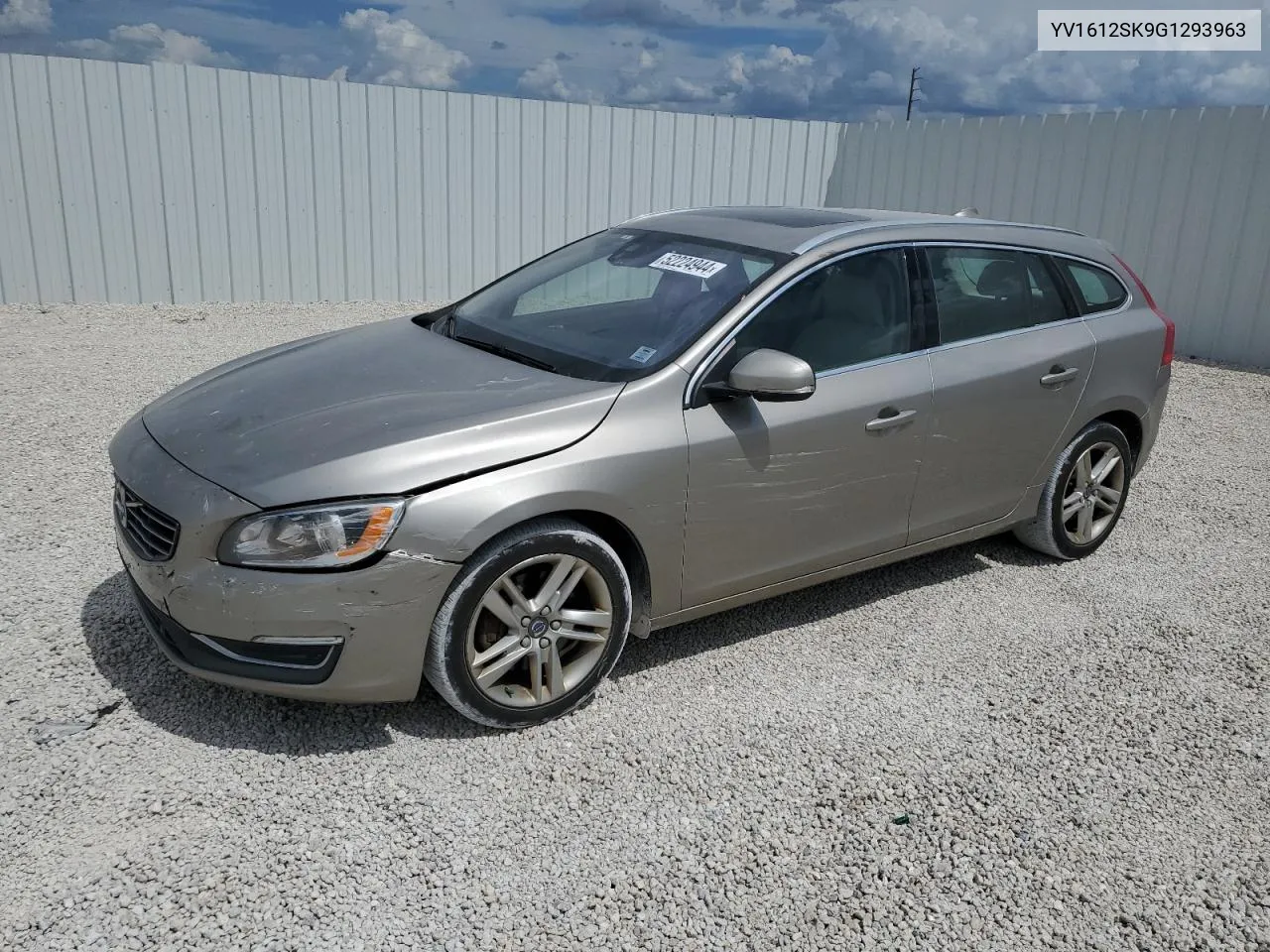 YV1612SK9G1293963 2016 Volvo V60 Premier