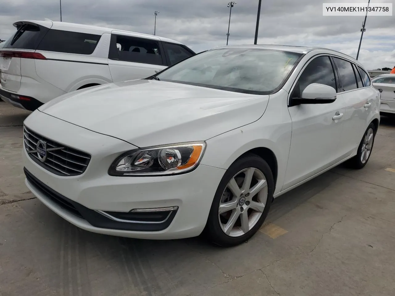 2017 Volvo V60 T5 Premier VIN: YV140MEK1H1347758 Lot: 74616154