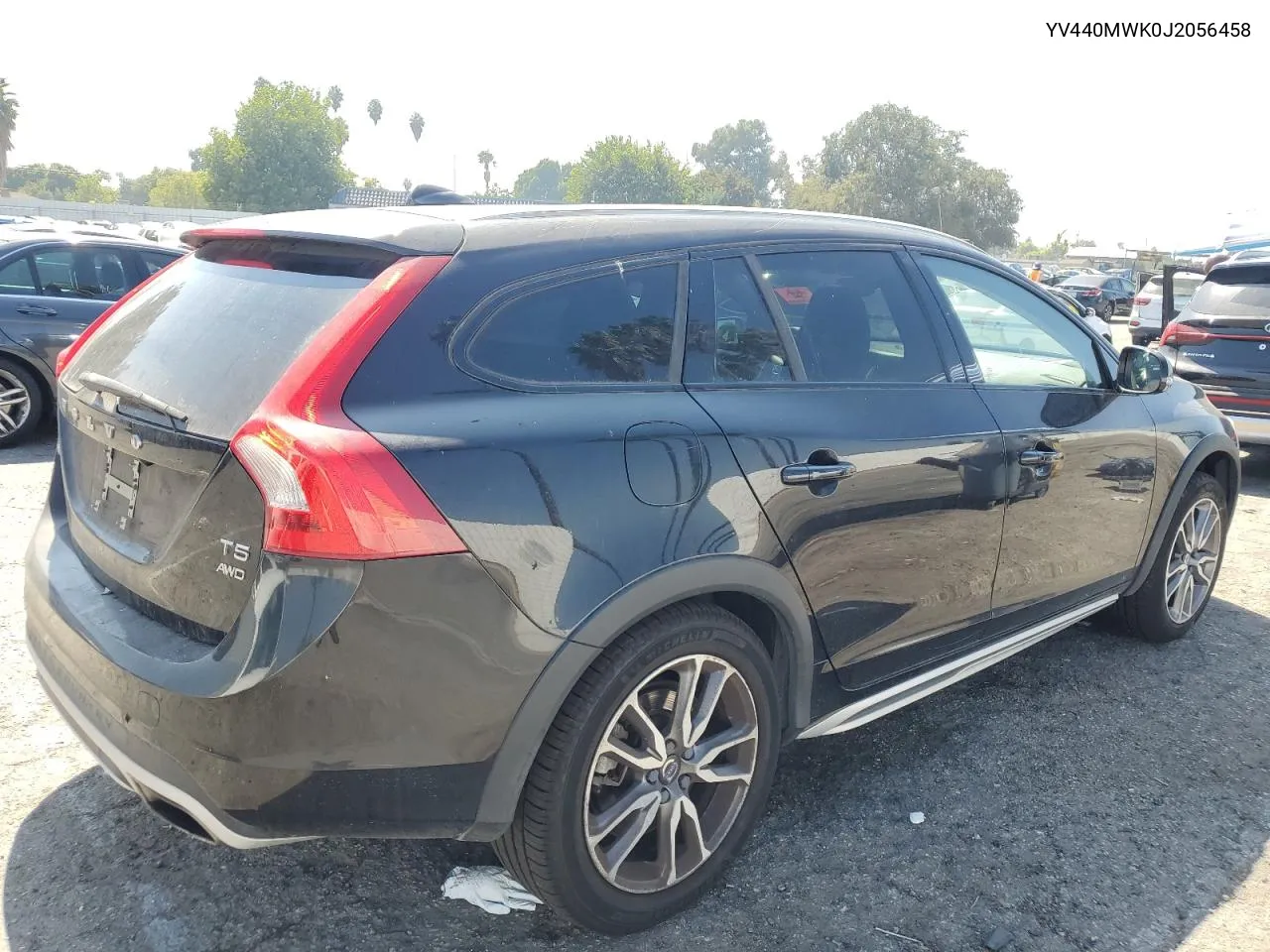 2018 Volvo V60 Cross Country Premier VIN: YV440MWK0J2056458 Lot: 73012914