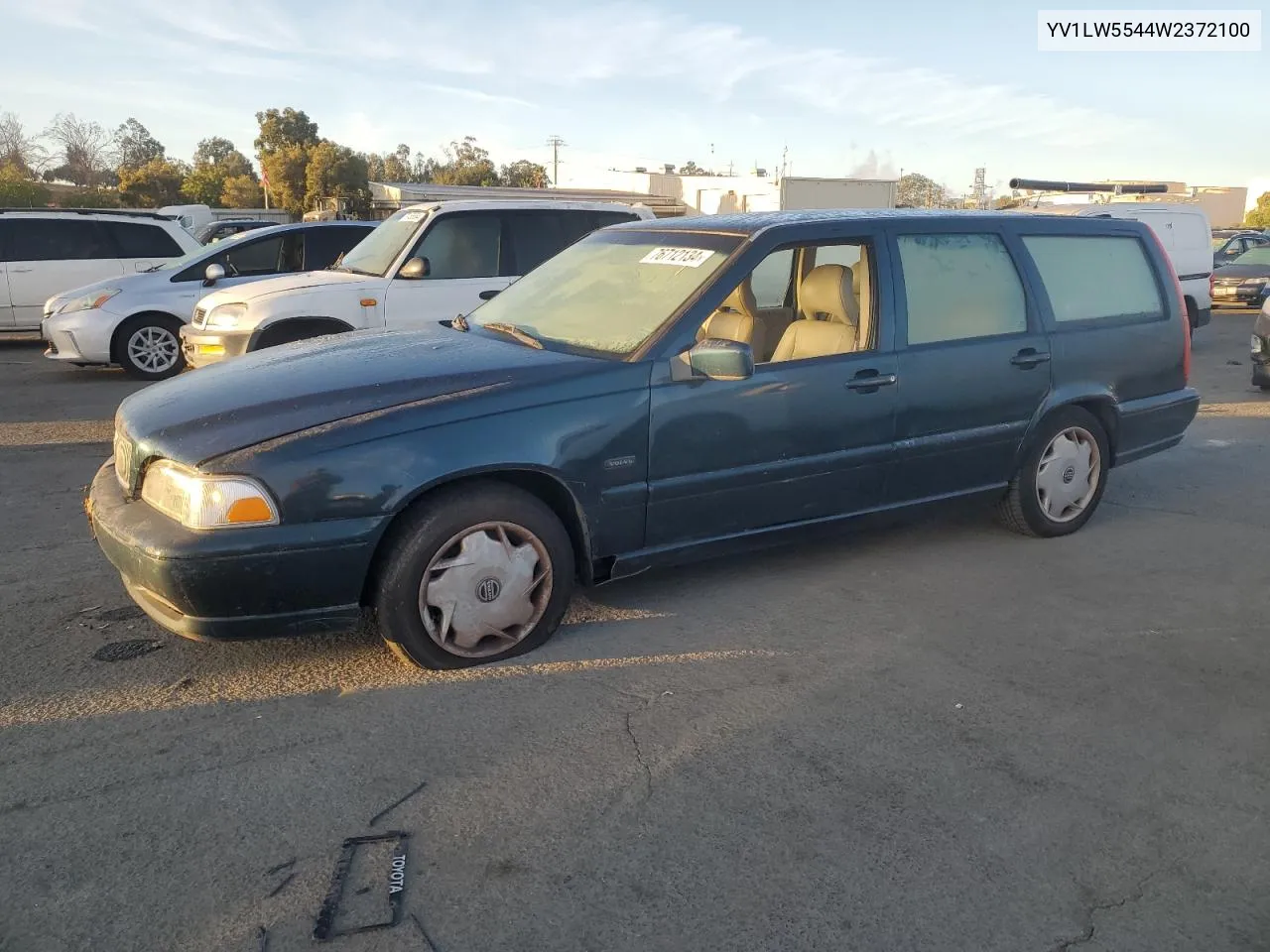 1998 Volvo V70 VIN: YV1LW5544W2372100 Lot: 76712134