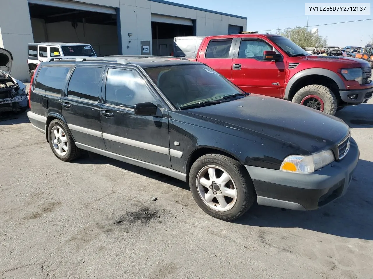 2000 Volvo V70 Xc VIN: YV1LZ56D7Y2712137 Lot: 75060854