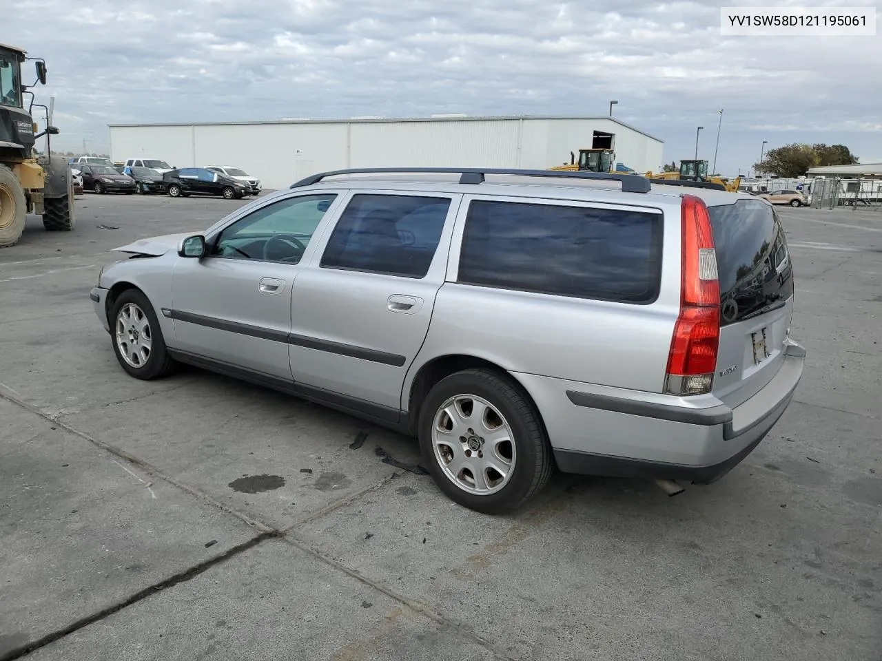 2002 Volvo V70 2.4T VIN: YV1SW58D121195061 Lot: 77491824