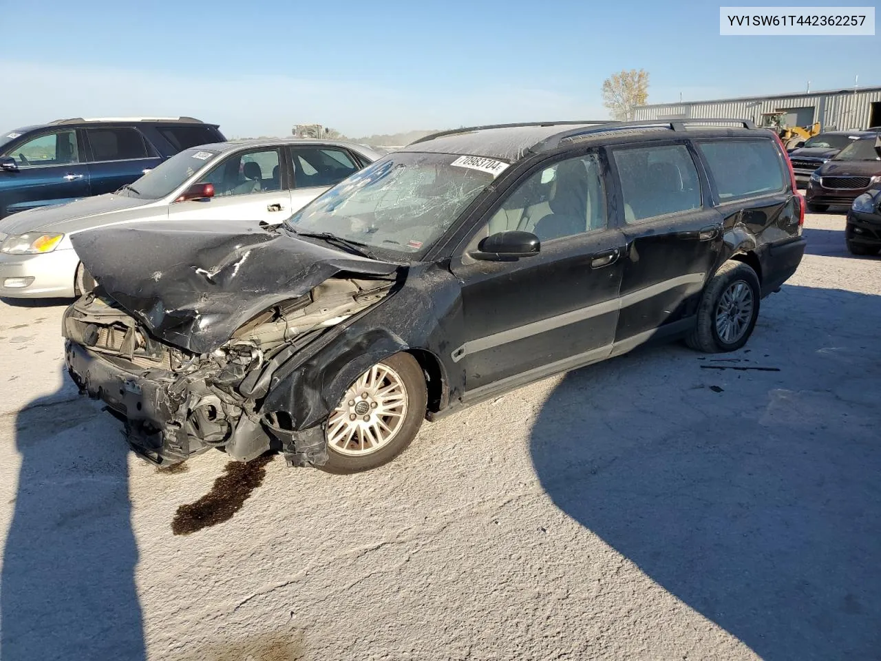 2004 Volvo V70 VIN: YV1SW61T442362257 Lot: 70983704