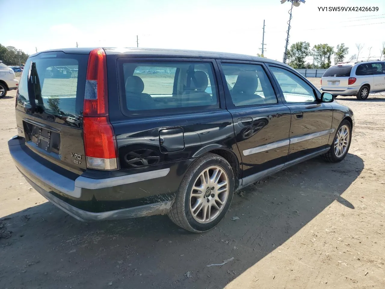 YV1SW59VX42426639 2004 Volvo V70 Fwd