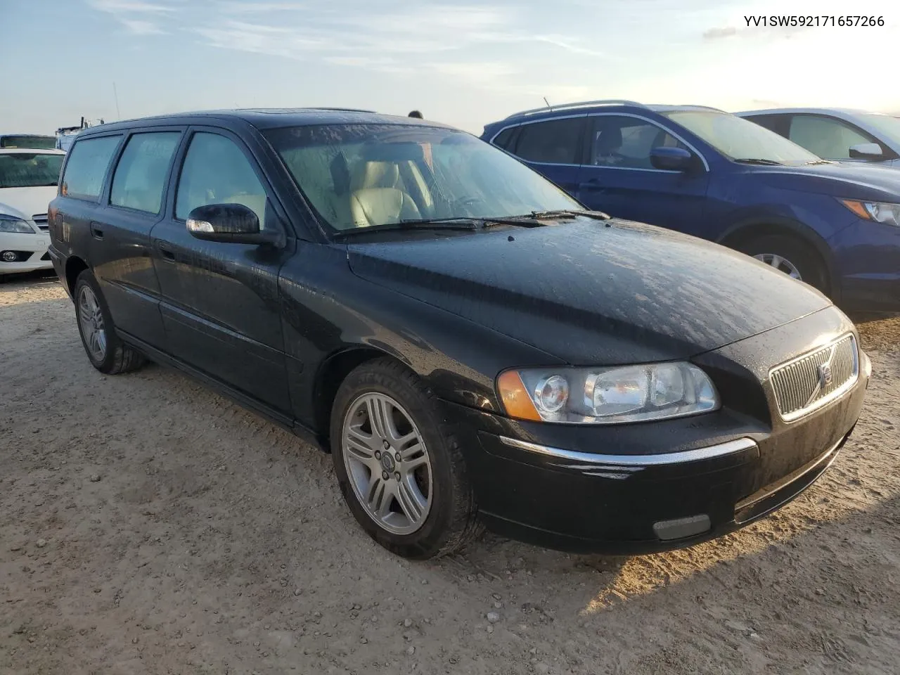 2007 Volvo V70 2.5T VIN: YV1SW592171657266 Lot: 76341504