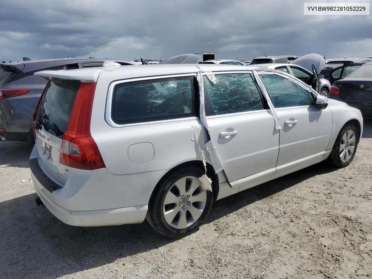 YV1BW982281052229 2008 Volvo V70 3.2