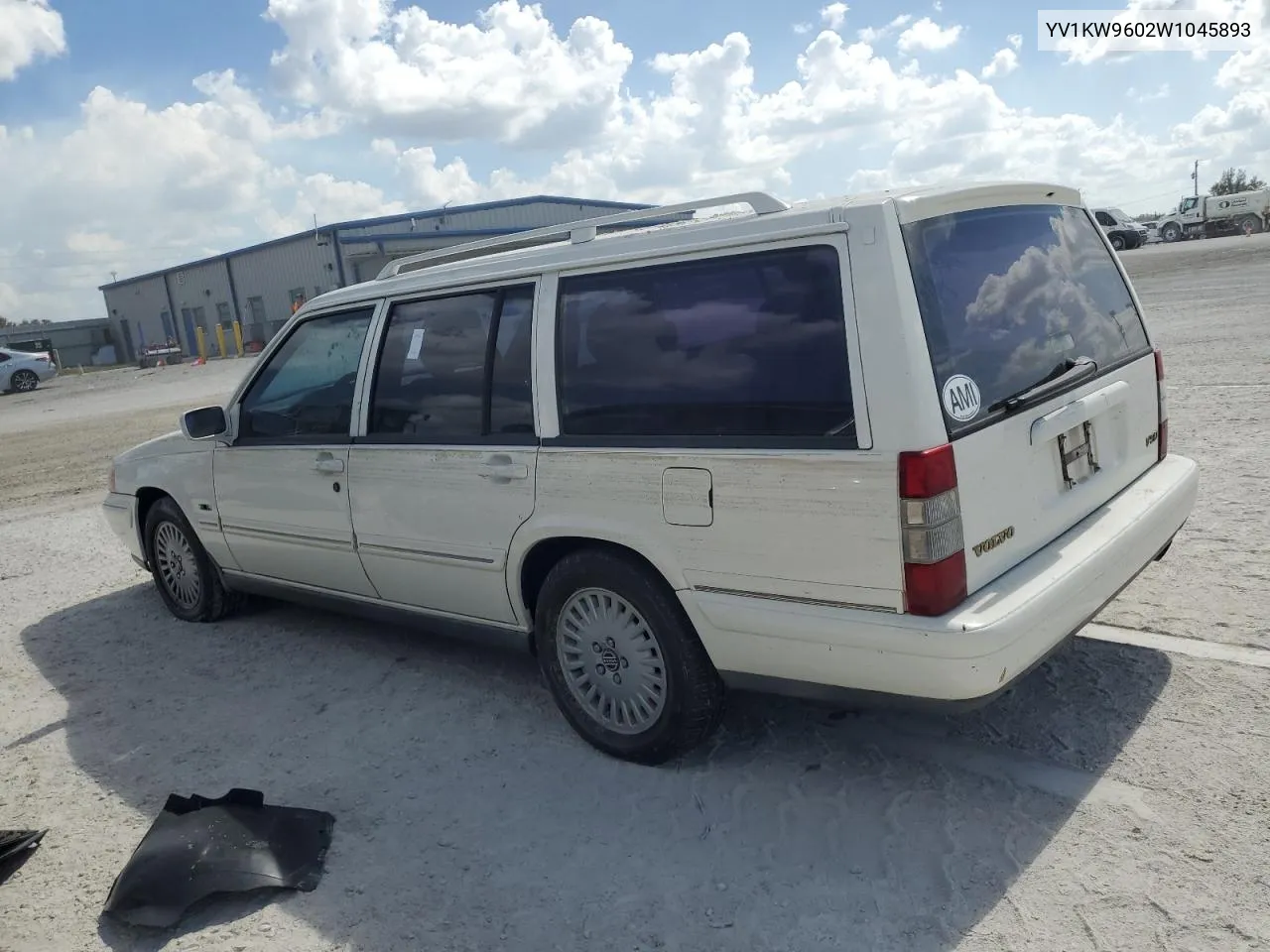 1998 Volvo V90 VIN: YV1KW9602W1045893 Lot: 77673814