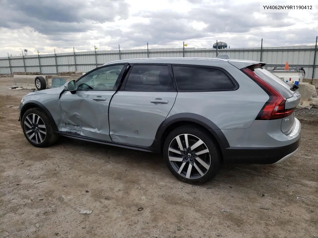 YV4062NY9R1190412 2024 Volvo V90 Cross Country Plus