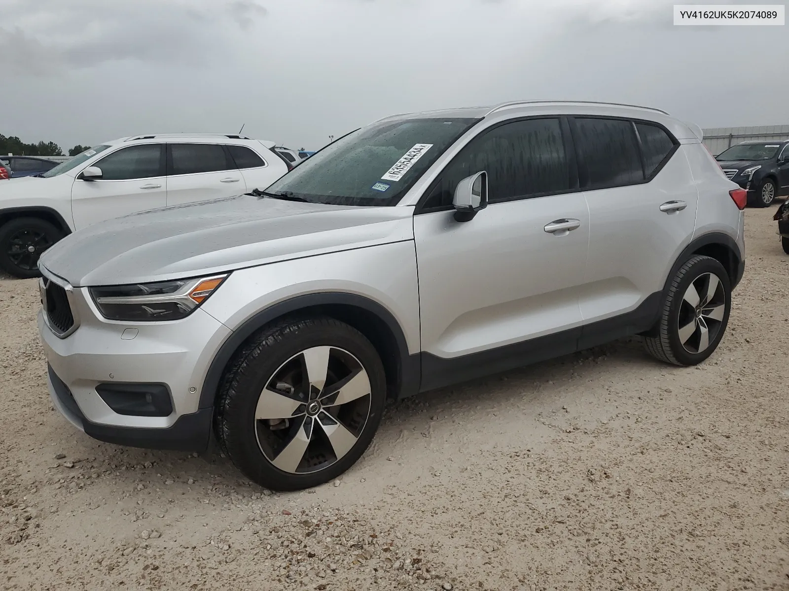 YV4162UK5K2074089 2019 Volvo Xc40 T5 Momentum