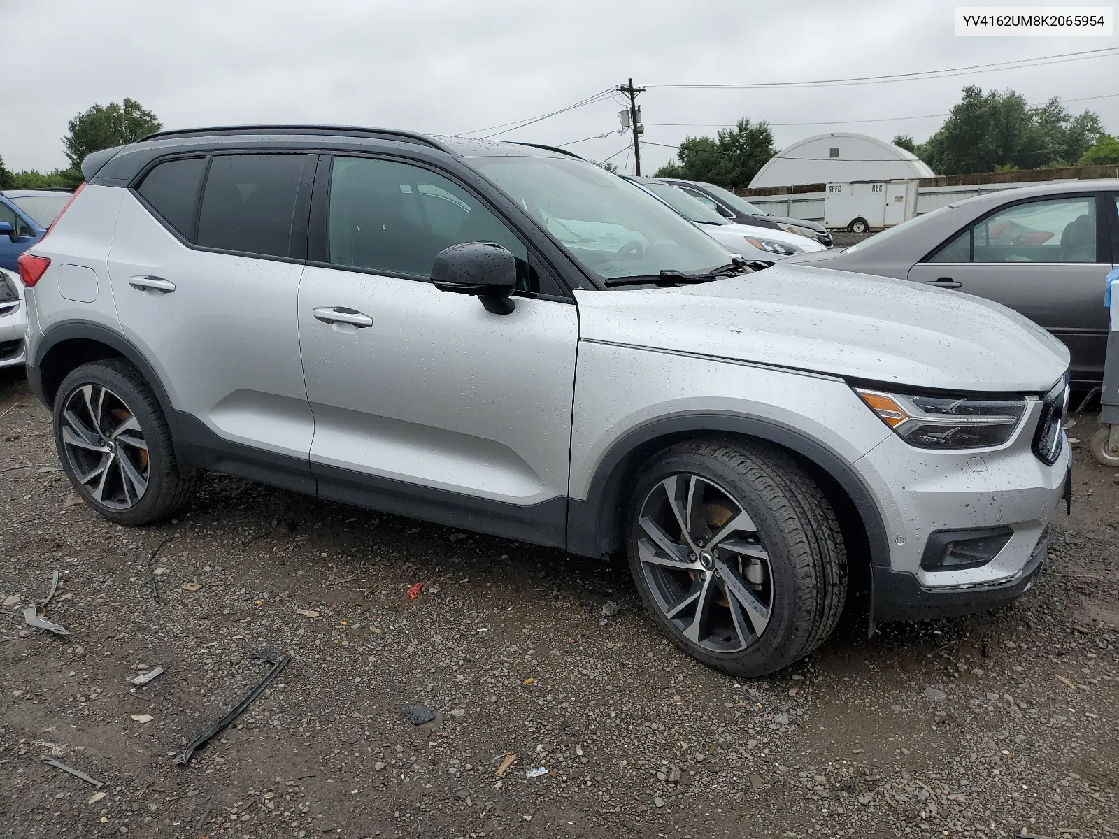 2019 Volvo Xc40 T5 R-Design VIN: YV4162UM8K2065954 Lot: 65294244