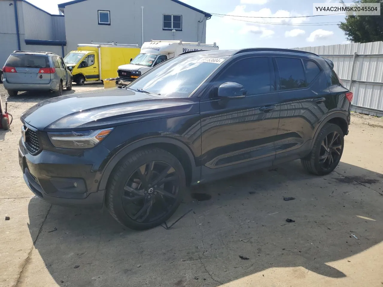 2019 Volvo Xc40 T4 R-Design VIN: YV4AC2HM5K2045504 Lot: 69153604