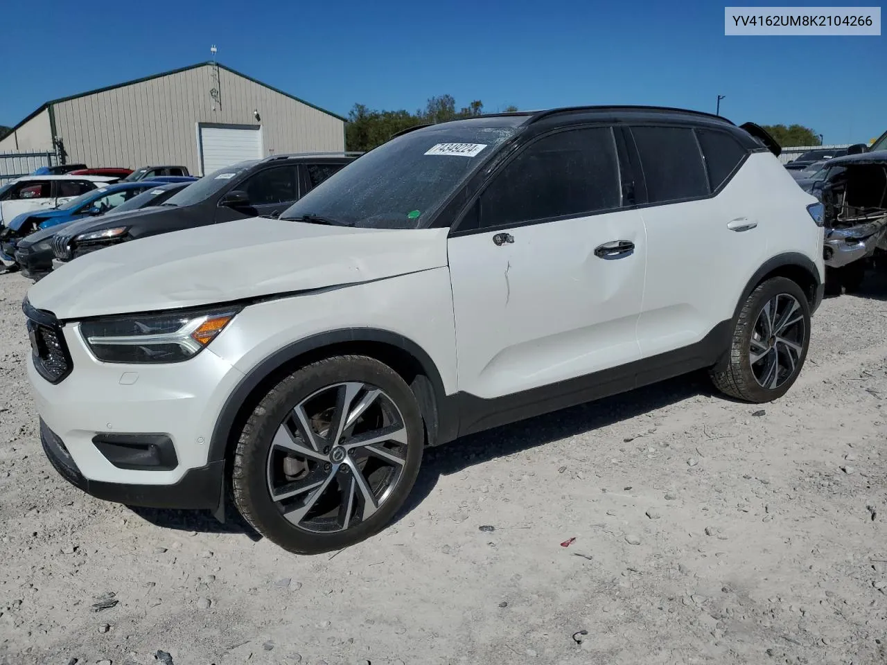 2019 Volvo Xc40 T5 R-Design VIN: YV4162UM8K2104266 Lot: 74349224