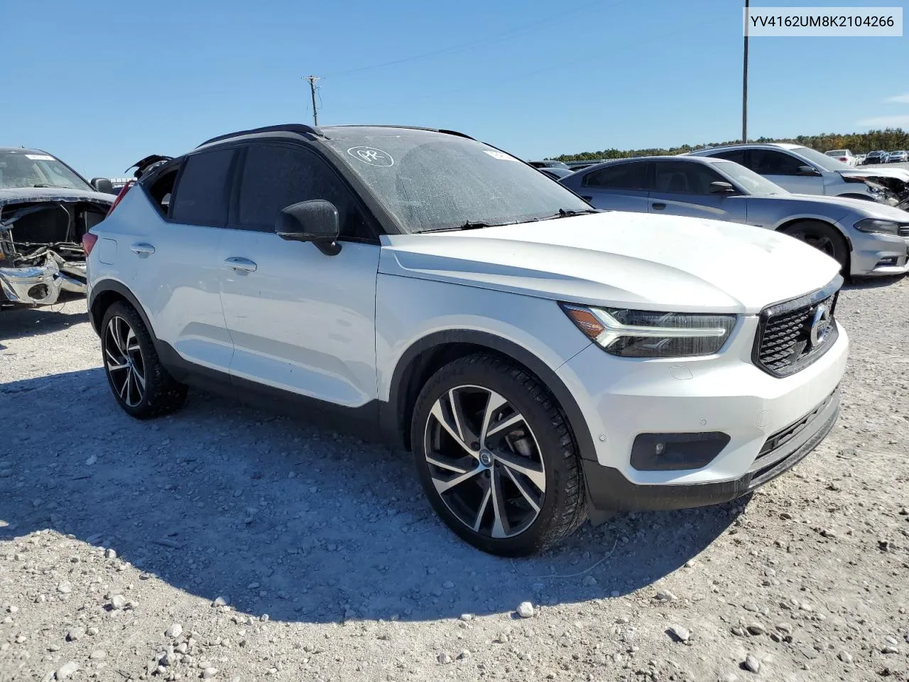 2019 Volvo Xc40 T5 R-Design VIN: YV4162UM8K2104266 Lot: 74349224