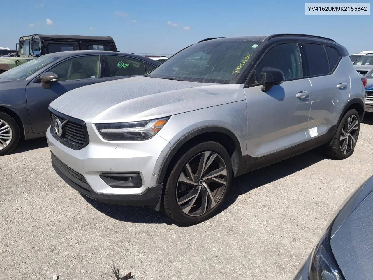 2019 Volvo Xc40 T5 R-Design VIN: YV4162UM9K2155842 Lot: 74556034