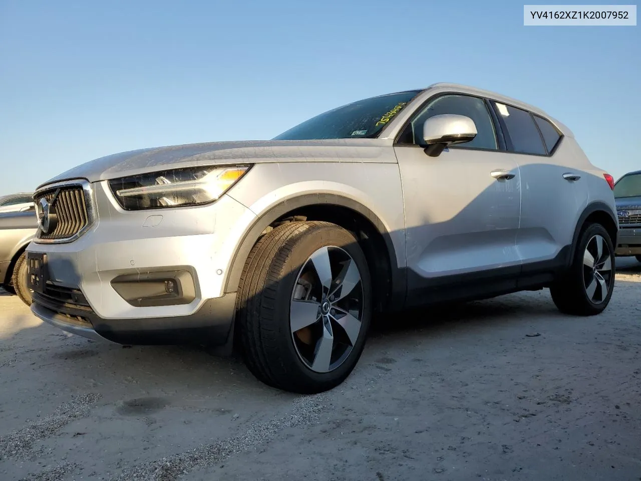 2019 Volvo Xc40 T5 Momentum VIN: YV4162XZ1K2007952 Lot: 75439924