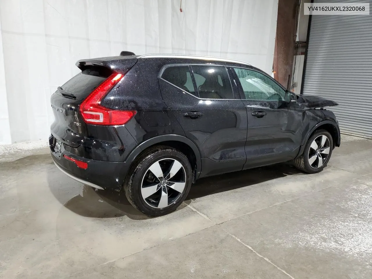 2020 Volvo Xc40 T5 Momentum VIN: YV4162UKXL2320068 Lot: 59035454