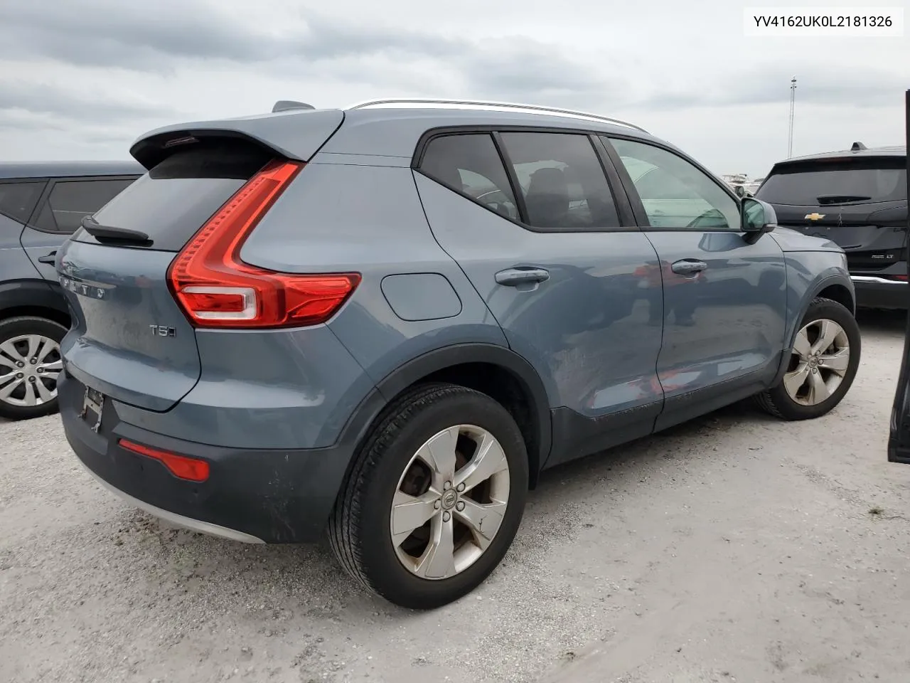 2020 Volvo Xc40 T5 Momentum VIN: YV4162UK0L2181326 Lot: 74682704