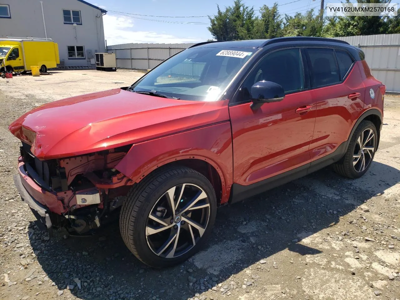 2021 Volvo Xc40 T5 R-Design VIN: YV4162UMXM2570168 Lot: 62889044